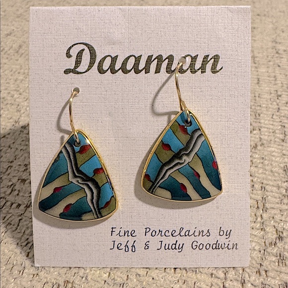 Daaman Multicolor Fine Porcelain Earrings - Picture 2 of 8